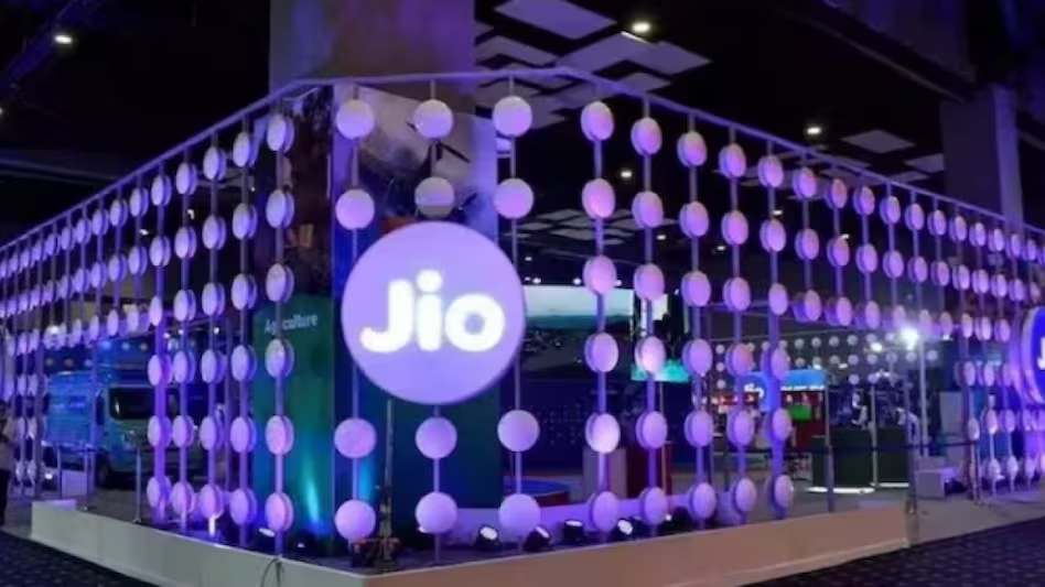 Jio financial services share price